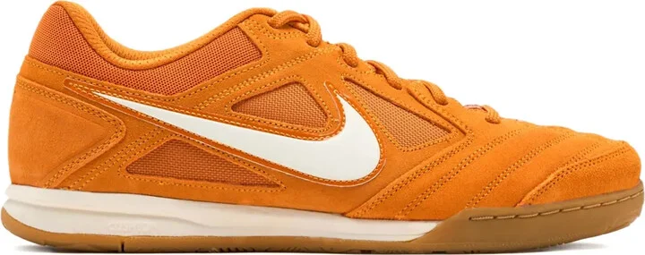 Nike Gato
