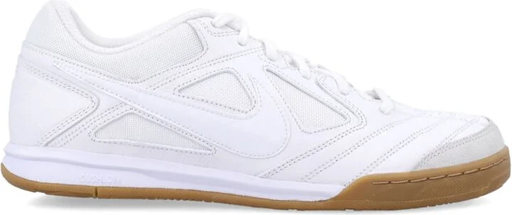 Nike Gato