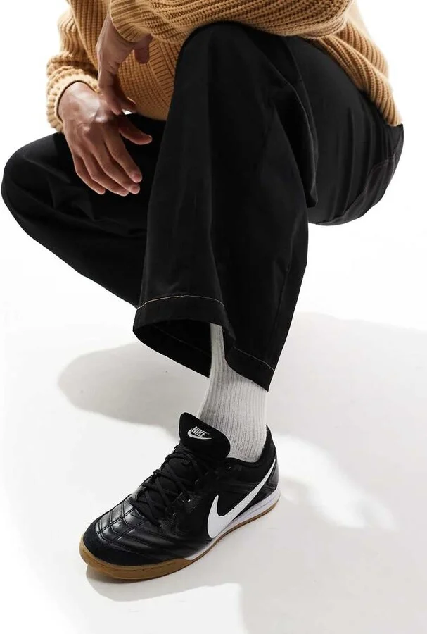 Nike Gato sneakers in black and white - Image 3