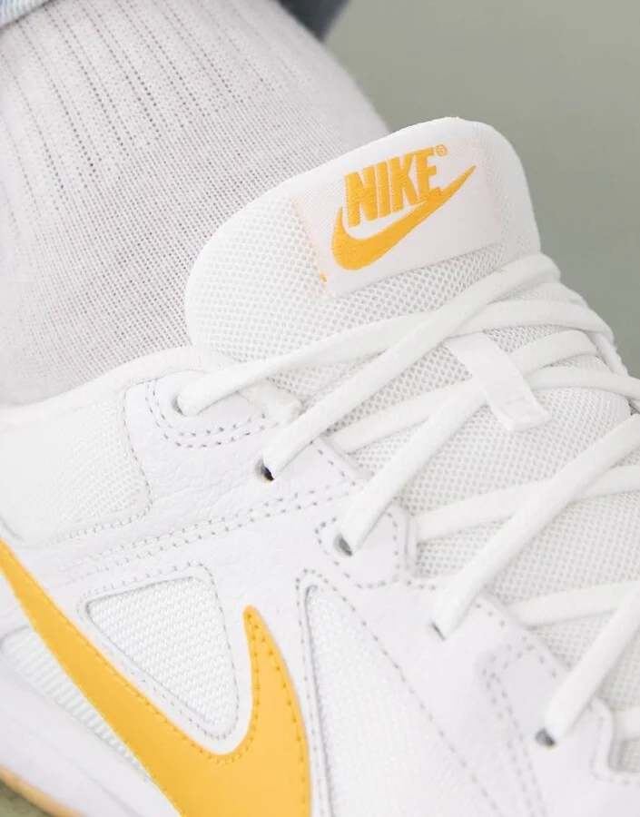 Nike Gato sneakers in white and gold - Image 4