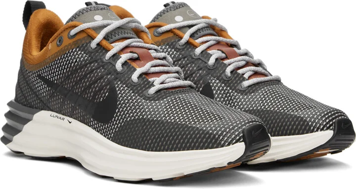Nike Gray Lunar Roam SE Sneakers - Image 4