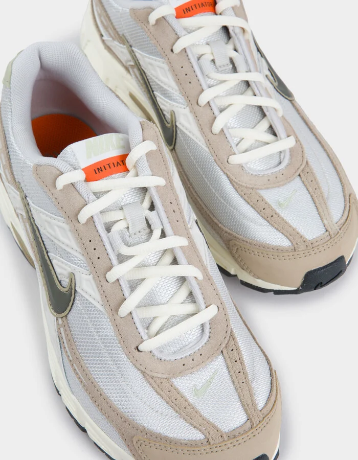 NIKE Initiator Mens Shoes - Image 6