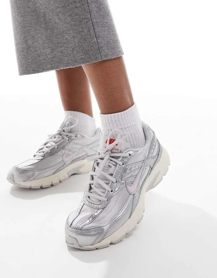Nike Initiator sneakers in gray and pink