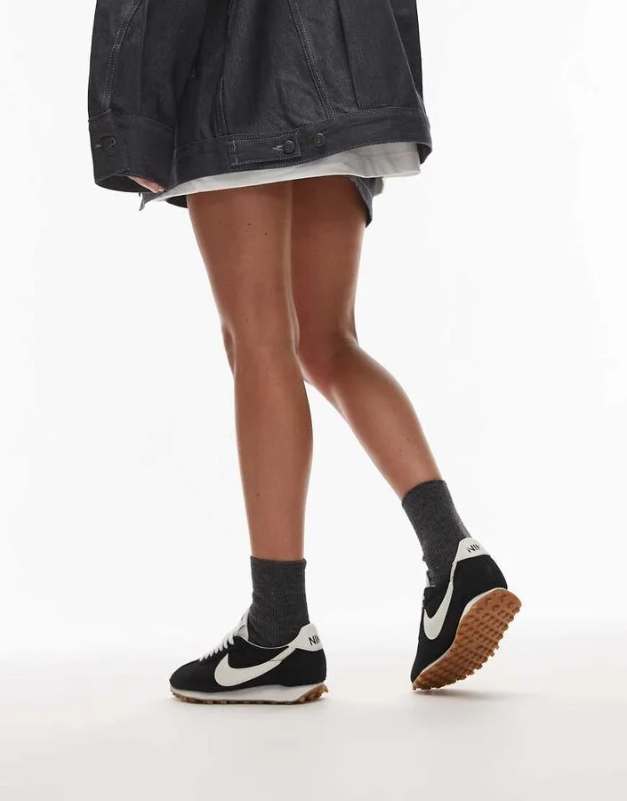 Nike LD-1000 sneakers in black and white - Image 4