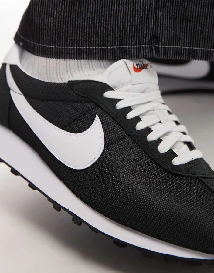 Nike LD-1000 sneakers in black and white - Image 3
