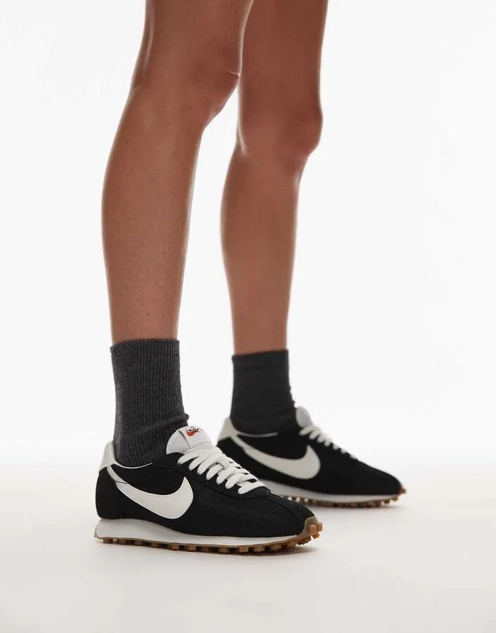 Nike LD-1000 sneakers in black and white