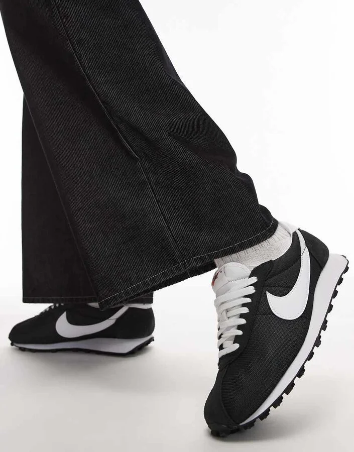 Nike LD-1000 sneakers in black and white