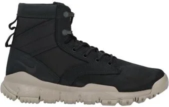 Nike Man Sneakers