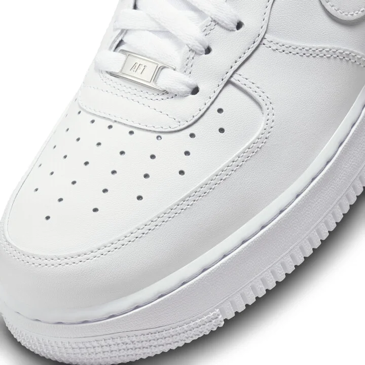 Nike Men's Air Force 1 '07 EasyOn Shoes in White | FD1146-100 - Image 8