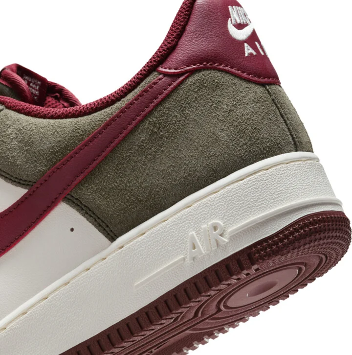 Nike Men's Air Force 1 '07 LV8 Shoes in Green | FQ8714-302 - Image 8