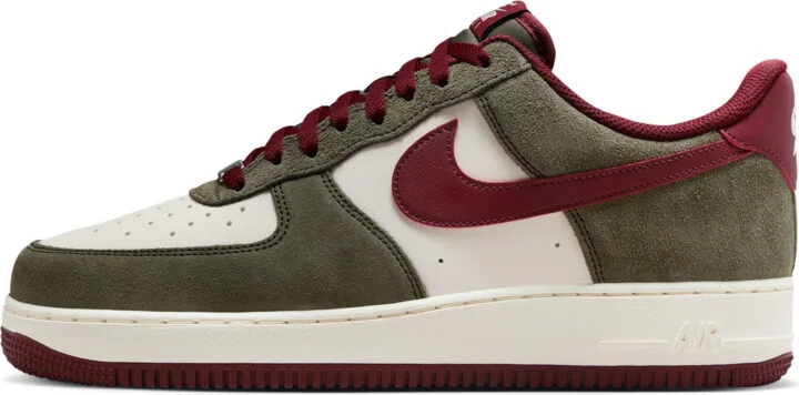 Nike Men's Air Force 1 '07 LV8 Shoes in Green | FQ8714-302