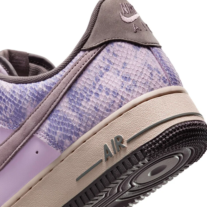 Nike Men's Air Force 1 '07 LV8 Shoes in Purple | HF2898-500 - Image 8