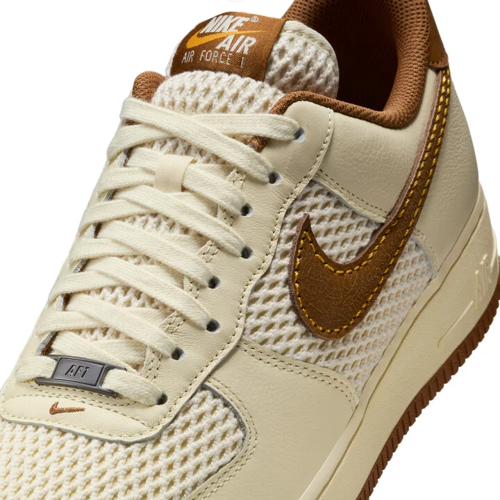 Nike Men's Air Force 1 '07 LV8 Shoes in White | IB7719-113 - Image 7