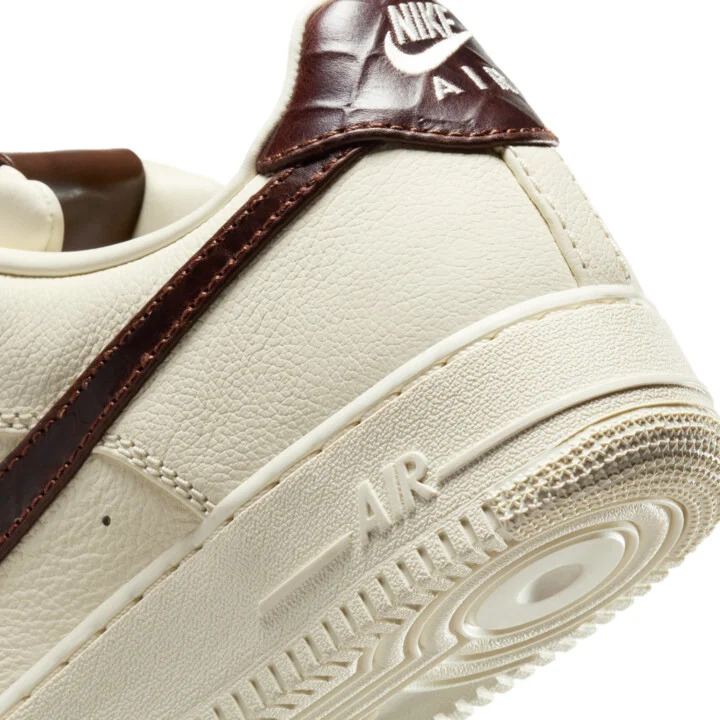 Nike Men's Air Force 1 '07 Shoes in Brown | IH7332-001 - Image 8