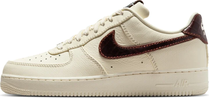 Nike Men's Air Force 1 '07 Shoes in Brown | IH7332-001