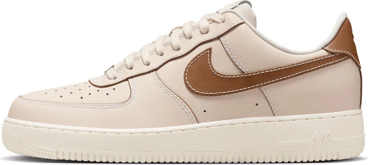 Nike Men's Air Force 1 '07 Shoes in White | IB8865-221
