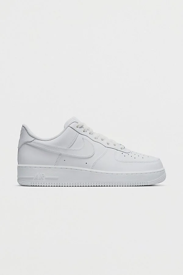 Nike Men's Air Force 1 '07 Sneaker in White/White