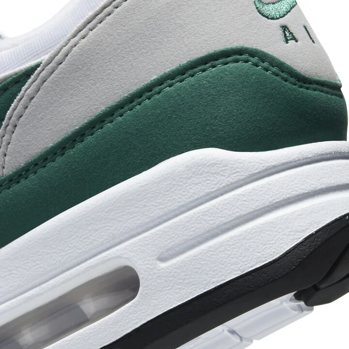 Nike Men's Air Max 1 Shoes in White | DC1454-100 - Image 8