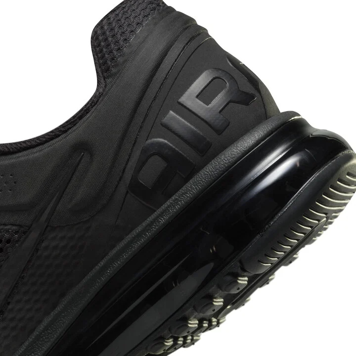Nike Men's Air Max 2013 Shoes in Black | FZ3156-010 - Image 8