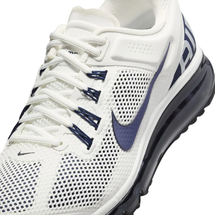 Nike Men's Air Max 2013 Shoes in White | HF3660-101 - Image 7