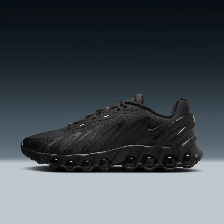Nike Men's Air Max Dn8 Shoes in Black | FQ7860-002