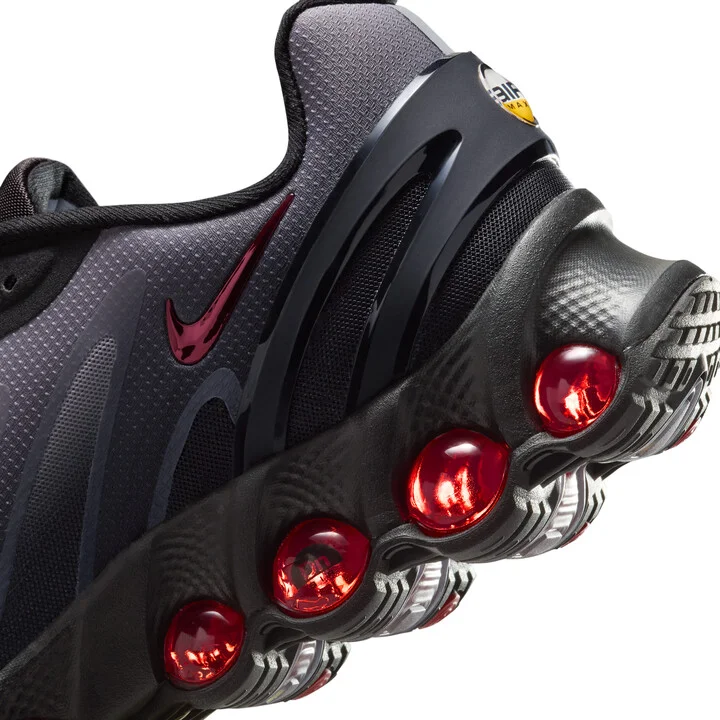 Nike Men's Air Max Dn8 Shoes in Black | FQ7860-011 - Image 8