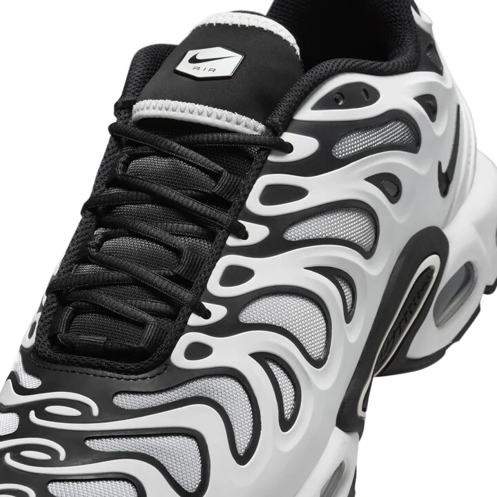 Nike Men's Air Max Plus Drift Shoes in White | FD4290-101 - Image 7