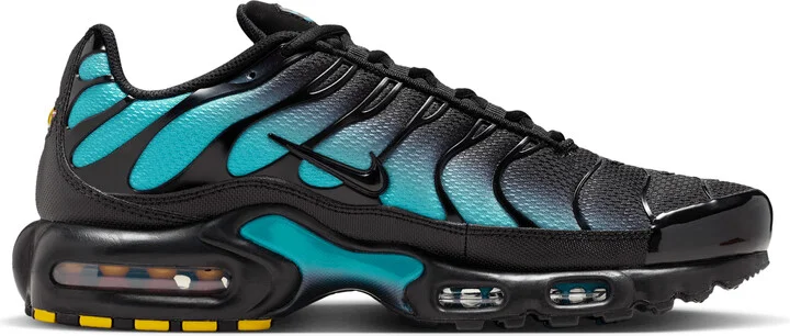 Nike Men's Air Max Plus Shoes in Black | DM0032-016 - Image 3