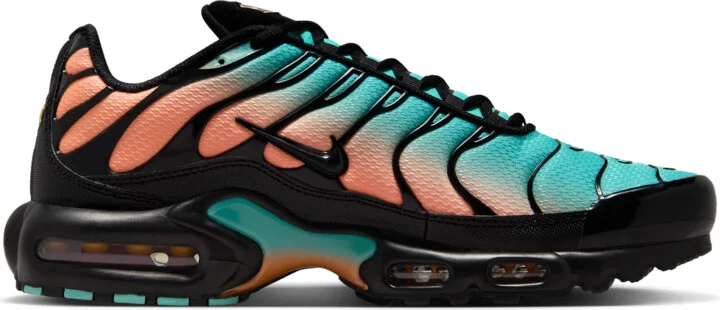 Nike Men's Air Max Plus Shoes in Black | DM0032-022 - Image 3