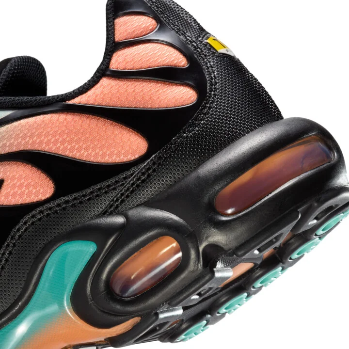 Nike Men's Air Max Plus Shoes in Black | DM0032-022 - Image 8