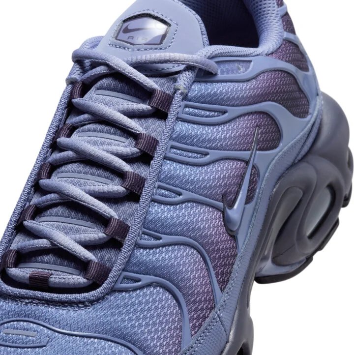 Nike Men's Air Max Plus Shoes in Blue | DM0032-404 - Image 7