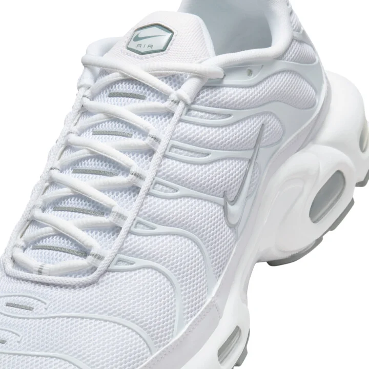 Nike Men's Air Max Plus Shoes in White | 604133-139 - Image 8