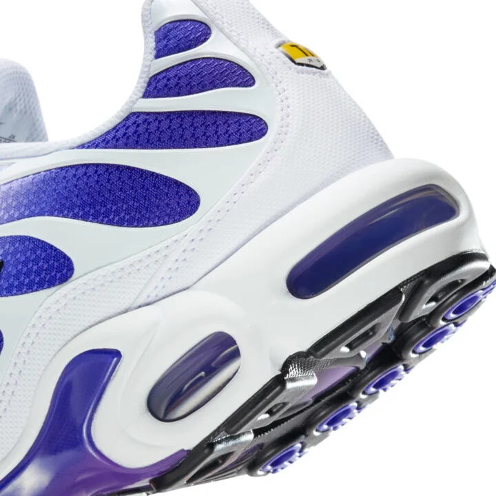 Nike Men's Air Max Plus Shoes in White | DM0032-105 - Image 8
