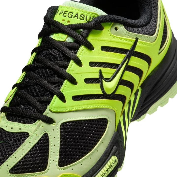 Nike Men's Air Pegasus 2005 Shoes in Yellow | HQ5403-700 - Image 7