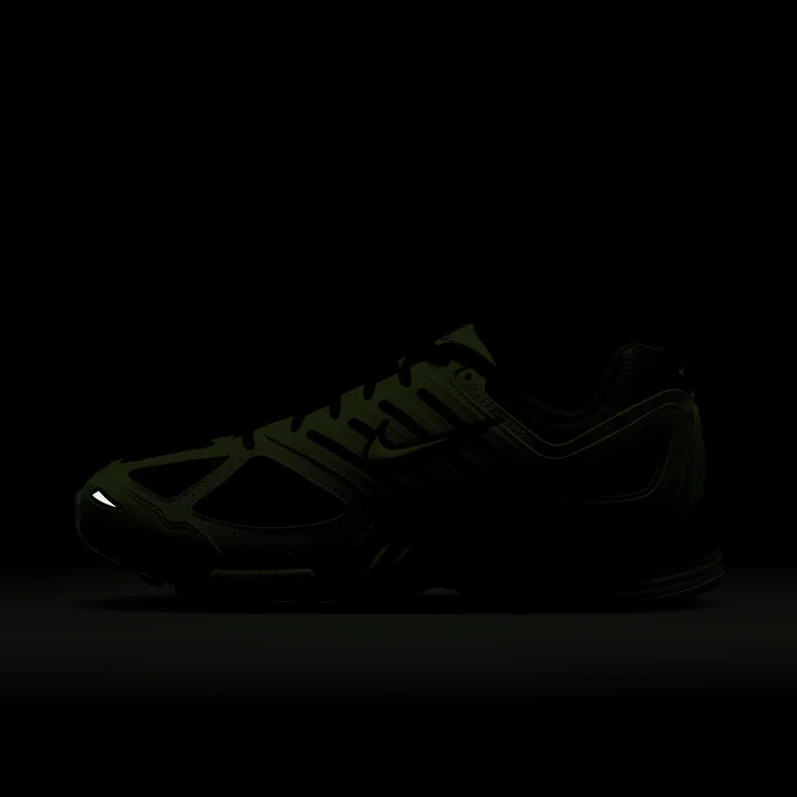Nike Men's Air Pegasus 2005 Shoes in Yellow | HQ5403-700 - Image 11