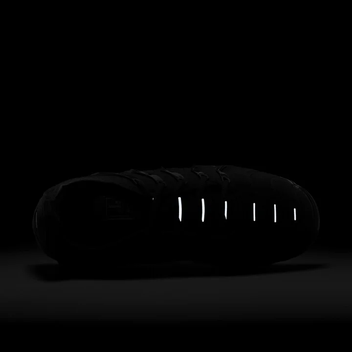 Nike Men's Air VaporMax Plus Shoes in Black | 924453-004 - Image 10