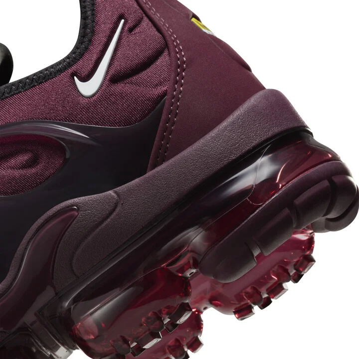 Nike Men's Air VaporMax Plus Shoes in Red | FN6850-681 - Image 8