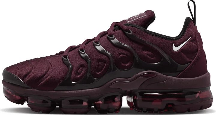 Nike Men's Air VaporMax Plus Shoes in Red | FN6850-681