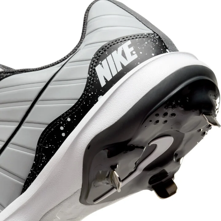 Nike Men's Alpha Huarache Varsity 4 Low Baseball Cleats in Grey | DJ6516-002 - Image 9