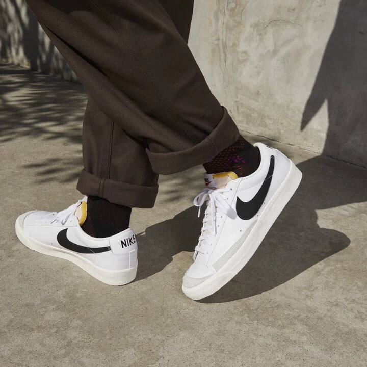 Nike Men's Blazer Low '77 Vintage Shoes in White | DA6364-101 - Image 2