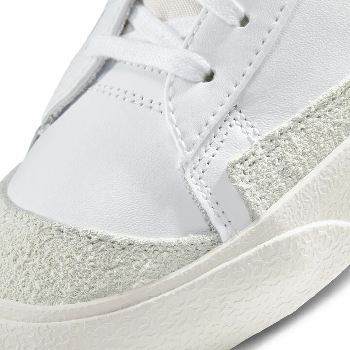 Nike Men's Blazer Mid '77 Vintage Shoes in White | BQ6806-100 - Image 9