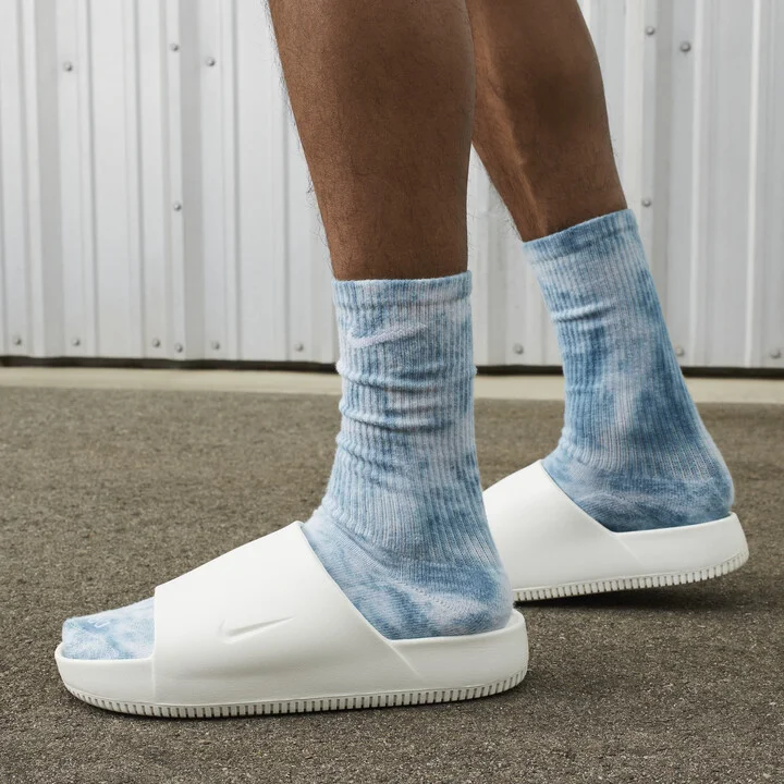 Nike Men's Calm Slides in White | FD4116-100 - Image 3