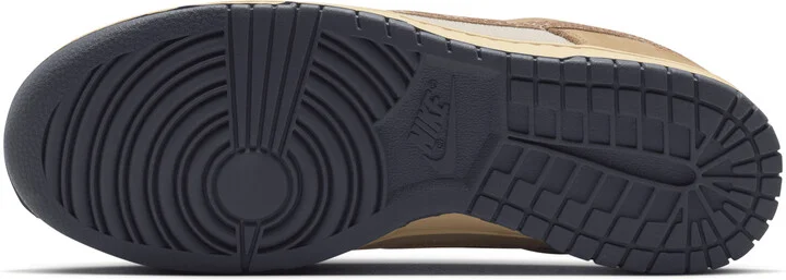 Nike Men's Dunk Low Retro SE Shoes in Brown | HQ3640-790 - Image 2