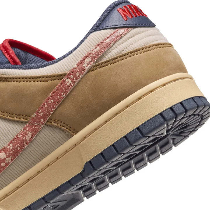 Nike Men's Dunk Low Retro SE Shoes in Brown | HQ3640-790 - Image 8