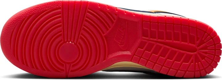 Nike Men's Dunk Low Retro SE Shoes in Brown | HV5749-110 - Image 2