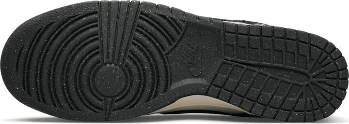 Nike Men's Dunk Low Retro SE Shoes in Brown | IB7720-110 - Image 2