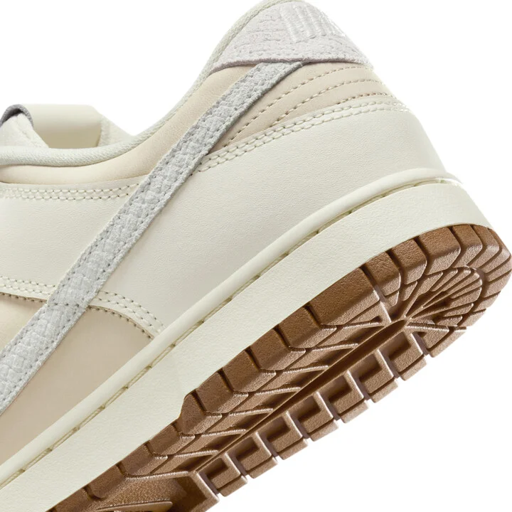 Nike Men's Dunk Low Retro Shoes in White | IB8864-211 - Image 8