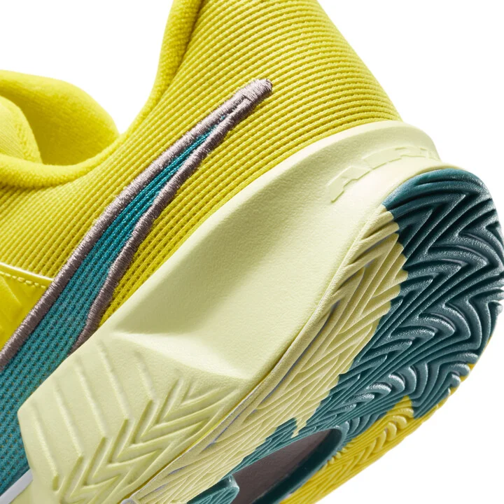 Nike Men's GP Challenge Pro Premium Hard Court Tennis Shoes in Green | HF1161-300 - Image 8