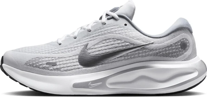 Nike Men's Journey Run Sneaker