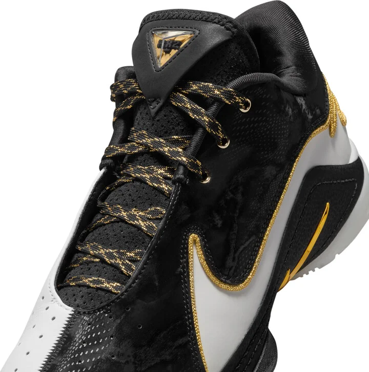 Nike Men's LeBron XXII "Mogul" Basketball Shoes in White | HV8454-100 - Image 7